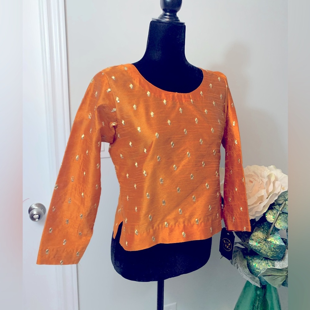 Stunning Orange Blouse! Perfect for fancy events! Tailored. Bust/chest size 38.